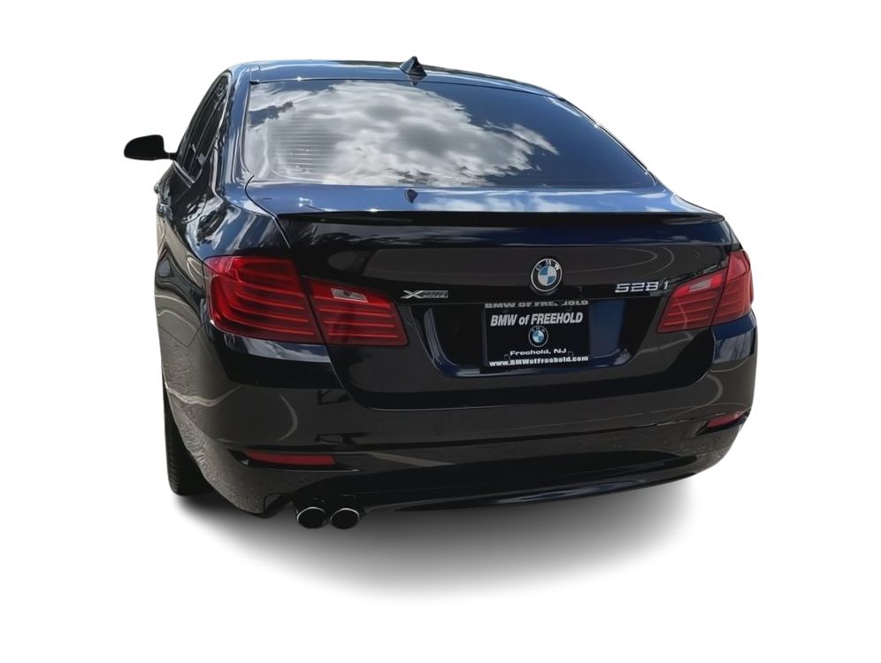 Thumbnail: 2016 BMW 5 Series - 6