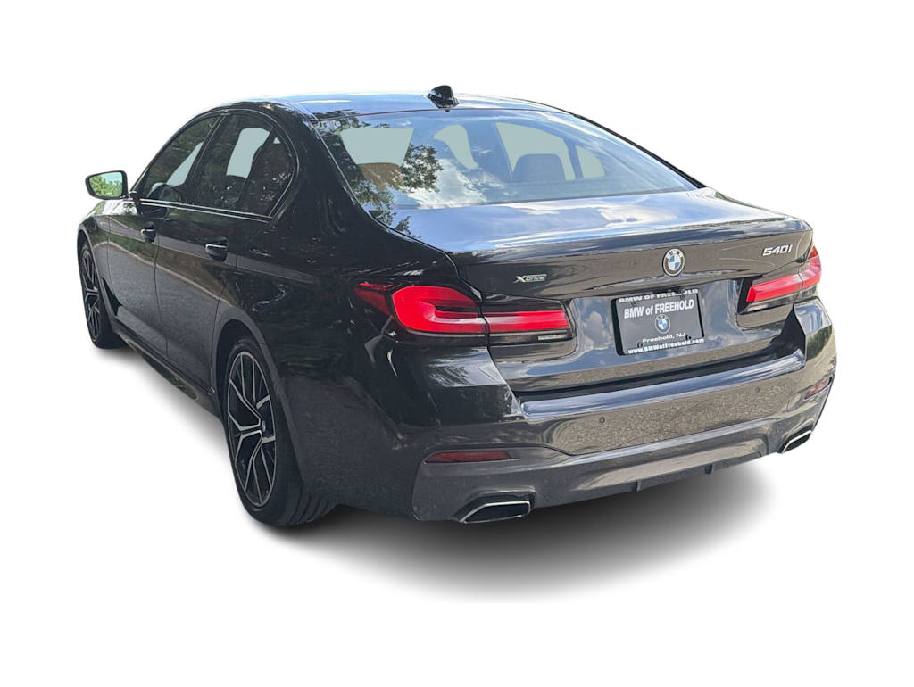 Thumbnail: 2023 BMW 5 Series - 23