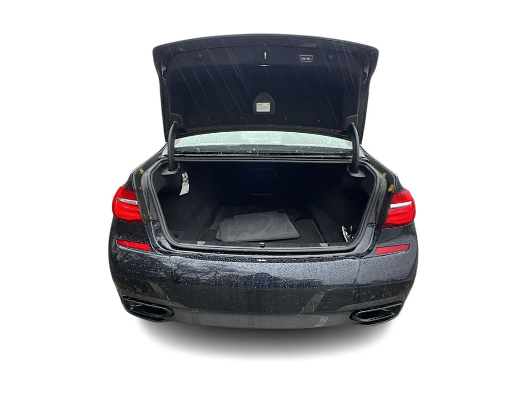 Thumbnail: 2019 BMW 7 Series - 17