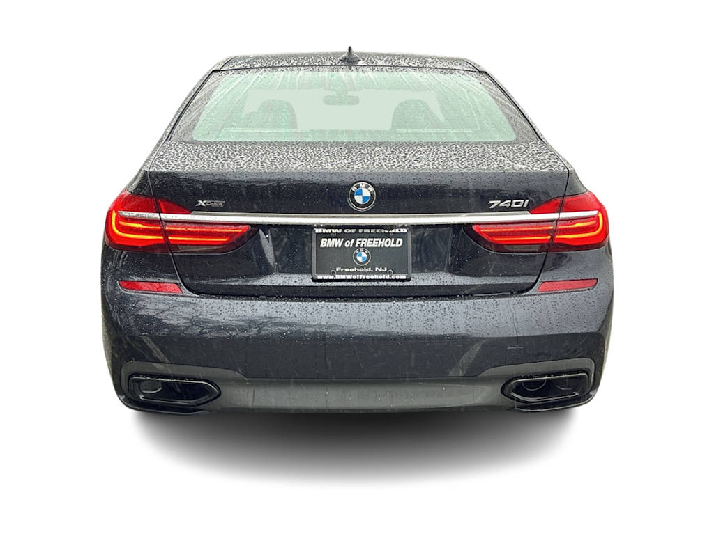 Thumbnail: 2019 BMW 7 Series - 24