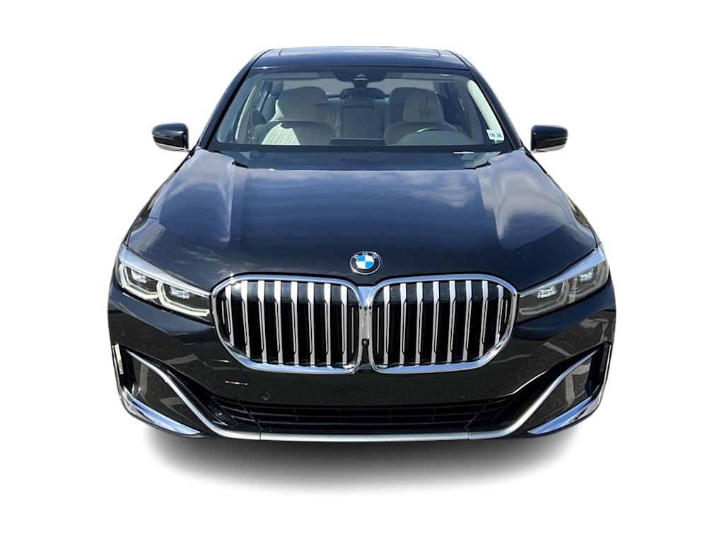 2022 BMW 7 Series 740i 25