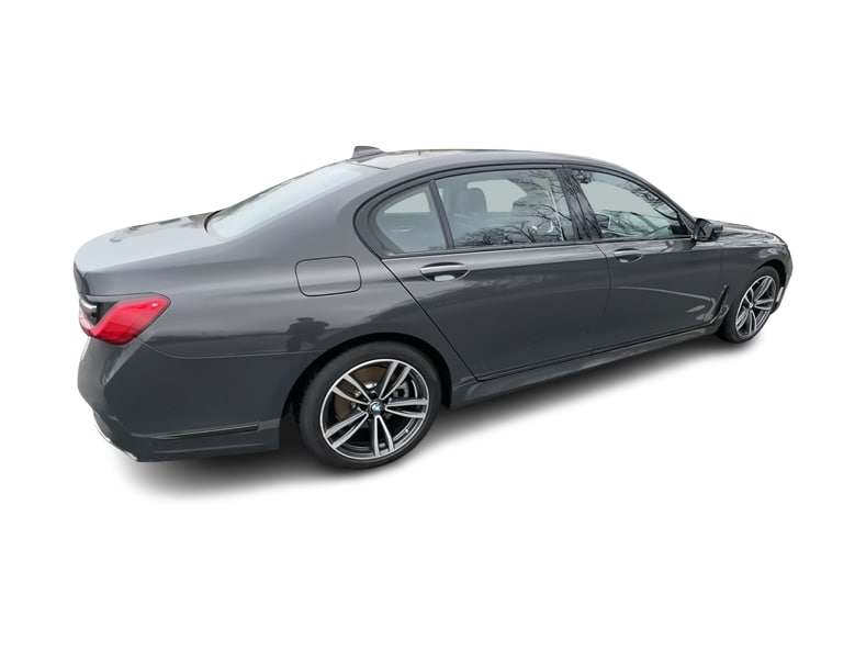 2022 BMW 7 Series 740i 5