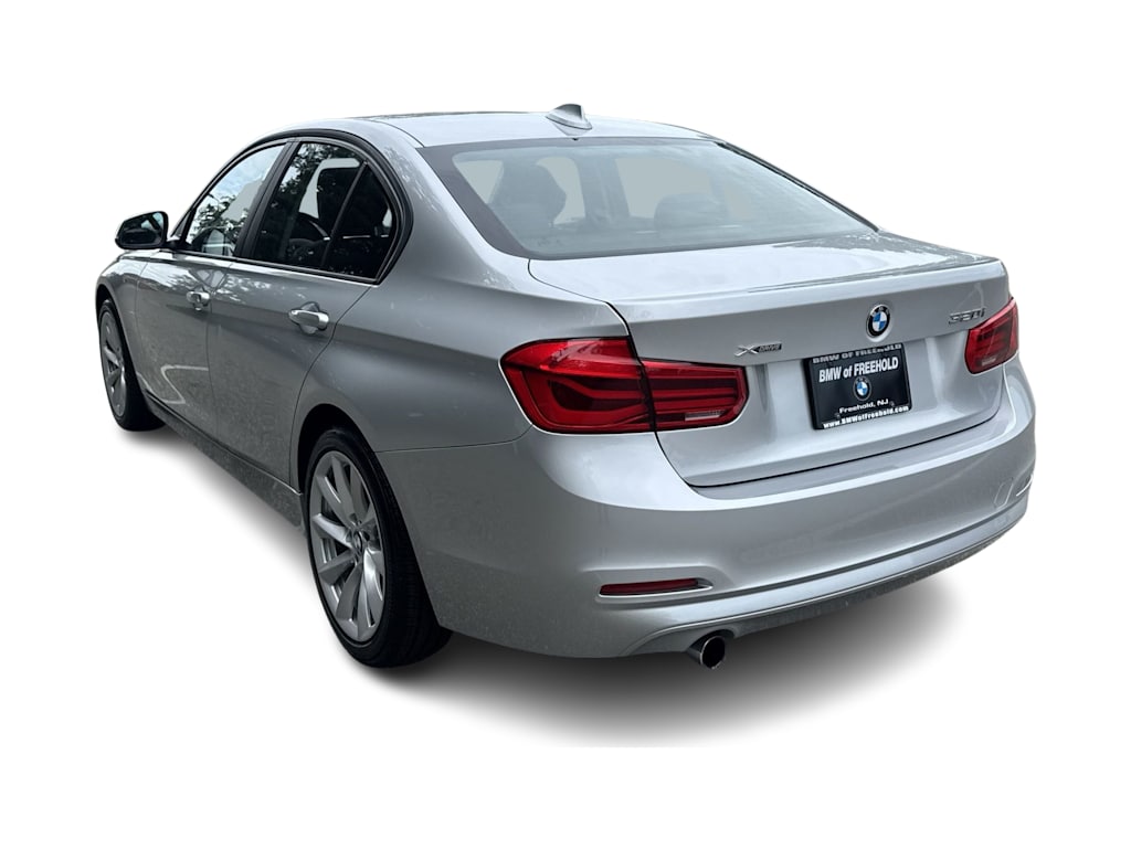 Thumbnail: 2018 BMW 3 Series - 4