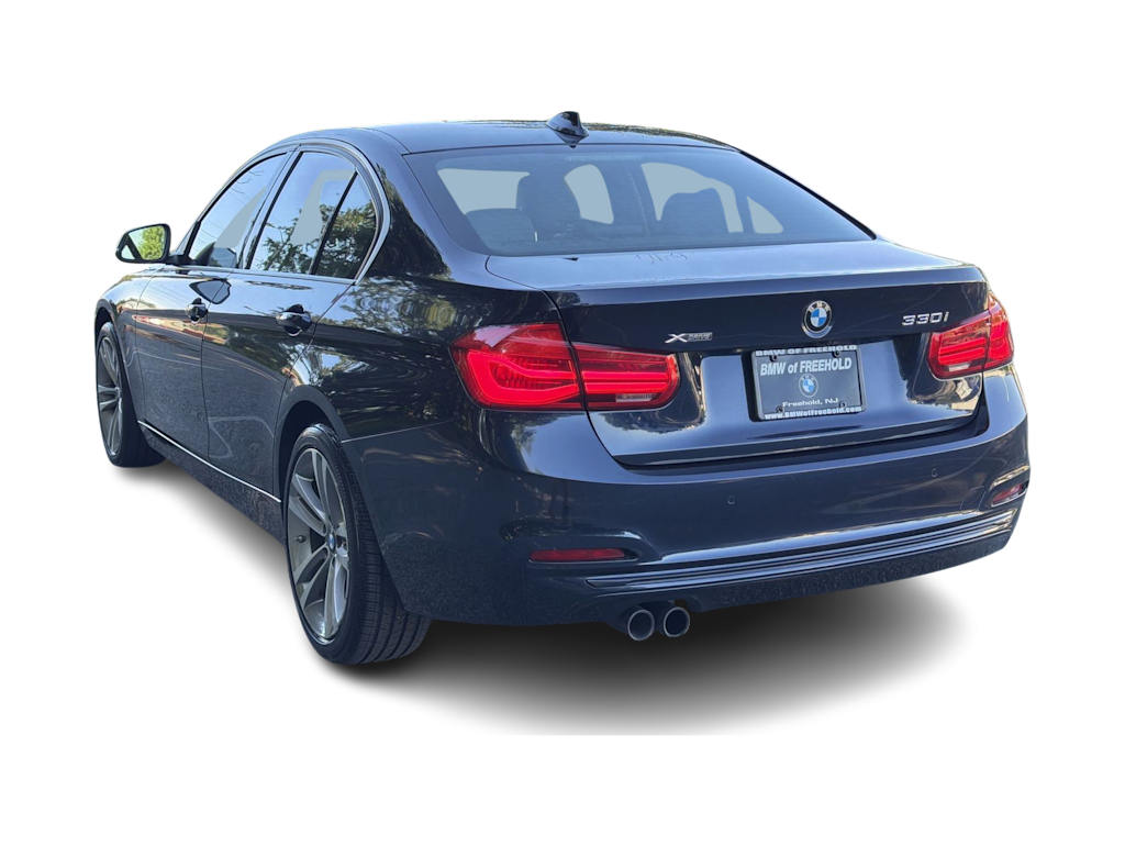 Thumbnail: 2017 BMW 3 Series - 4