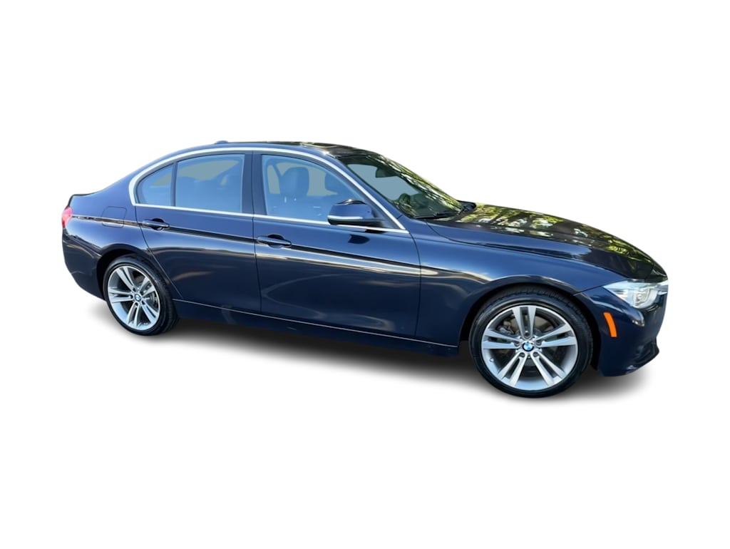 Thumbnail: 2017 BMW 3 Series - 24