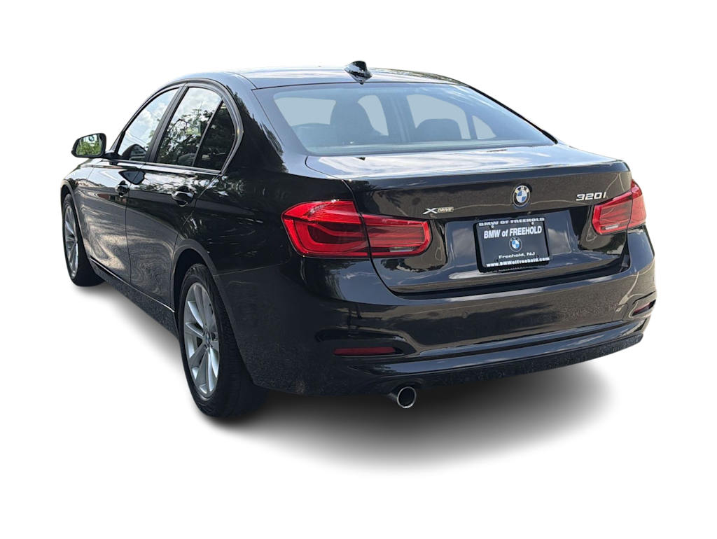 Thumbnail: 2018 BMW 3 Series - 4