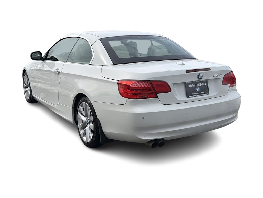 Thumbnail: 2011 BMW 3 Series - 4