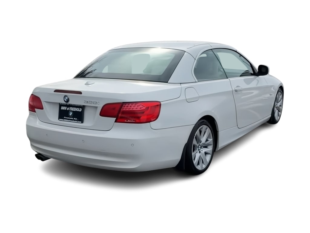 Thumbnail: 2011 BMW 3 Series - 20