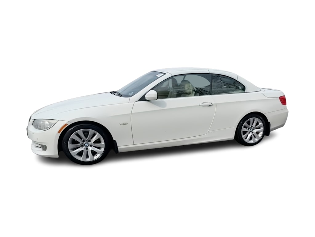 Thumbnail: 2011 BMW 3 Series - 3