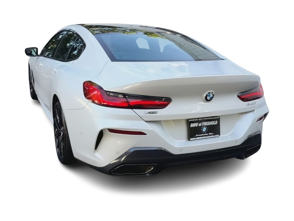 Thumbnail: 2024 BMW 8 Series - 22