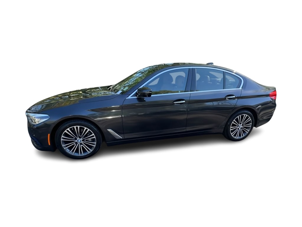 Thumbnail: 2017 BMW 5 Series - 3