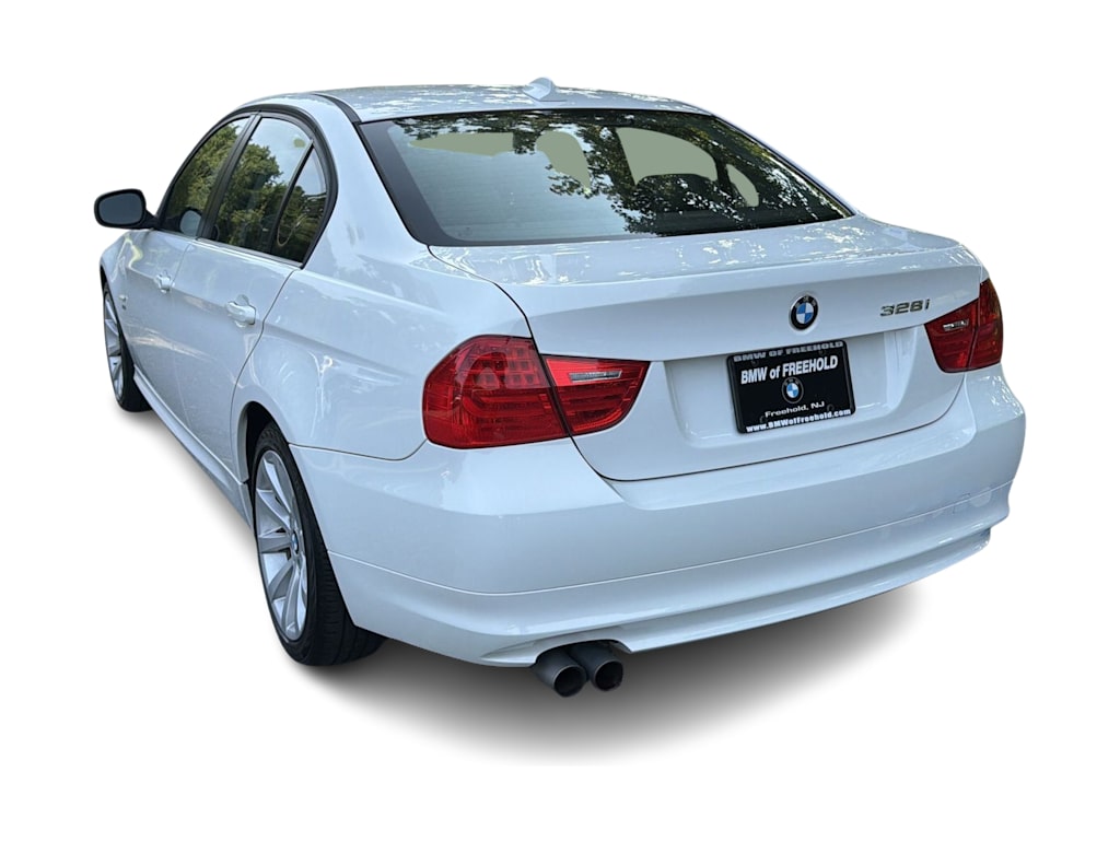 Thumbnail: 2011 BMW 3 Series - 4