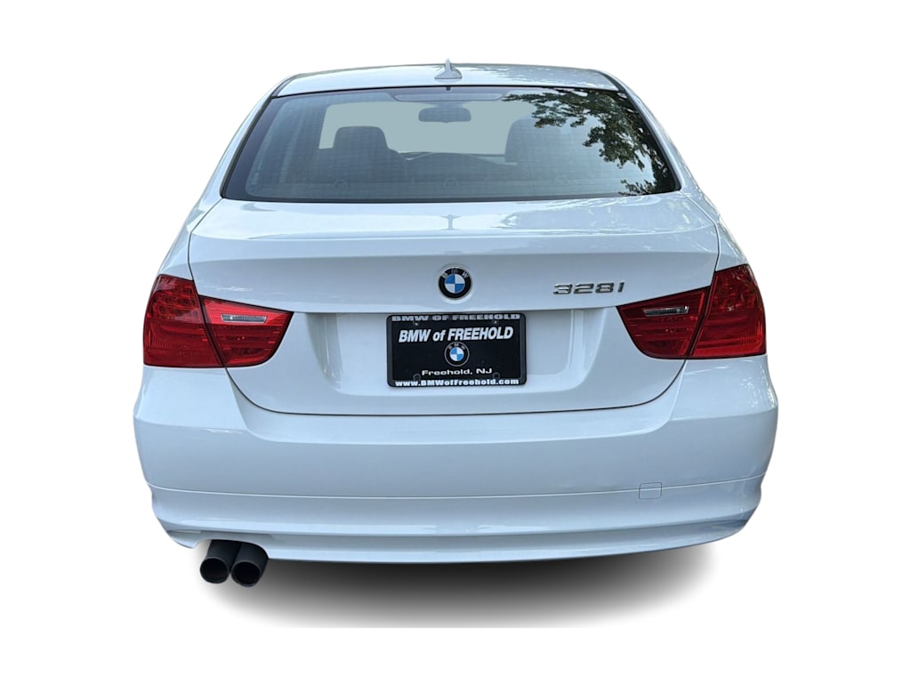 Thumbnail: 2011 BMW 3 Series - 5