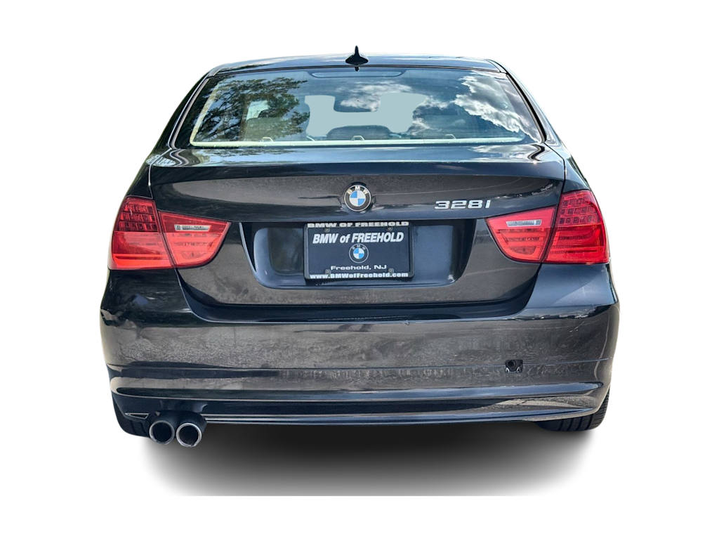 Thumbnail: 2011 BMW 3 Series - 5