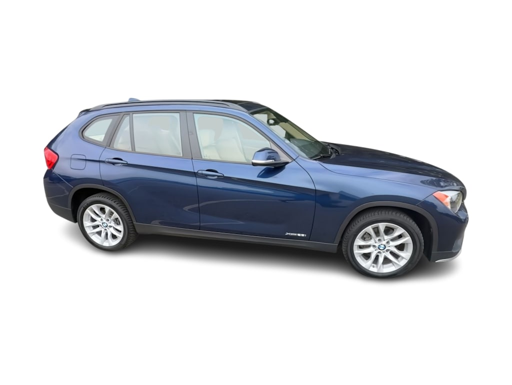 Thumbnail: 2015 BMW X1 - 24