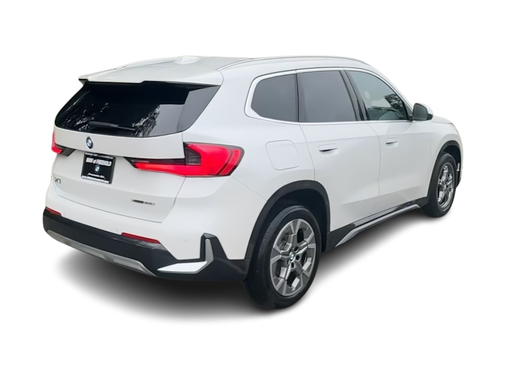 Thumbnail: 2026 BMW X1 - 23