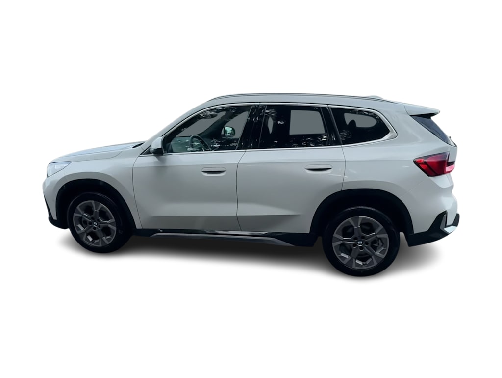 Thumbnail: 2026 BMW X1 - 3