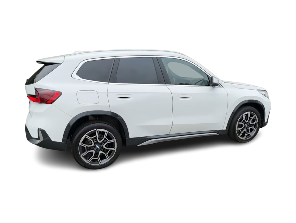 Thumbnail: 2023 BMW X1 - 23