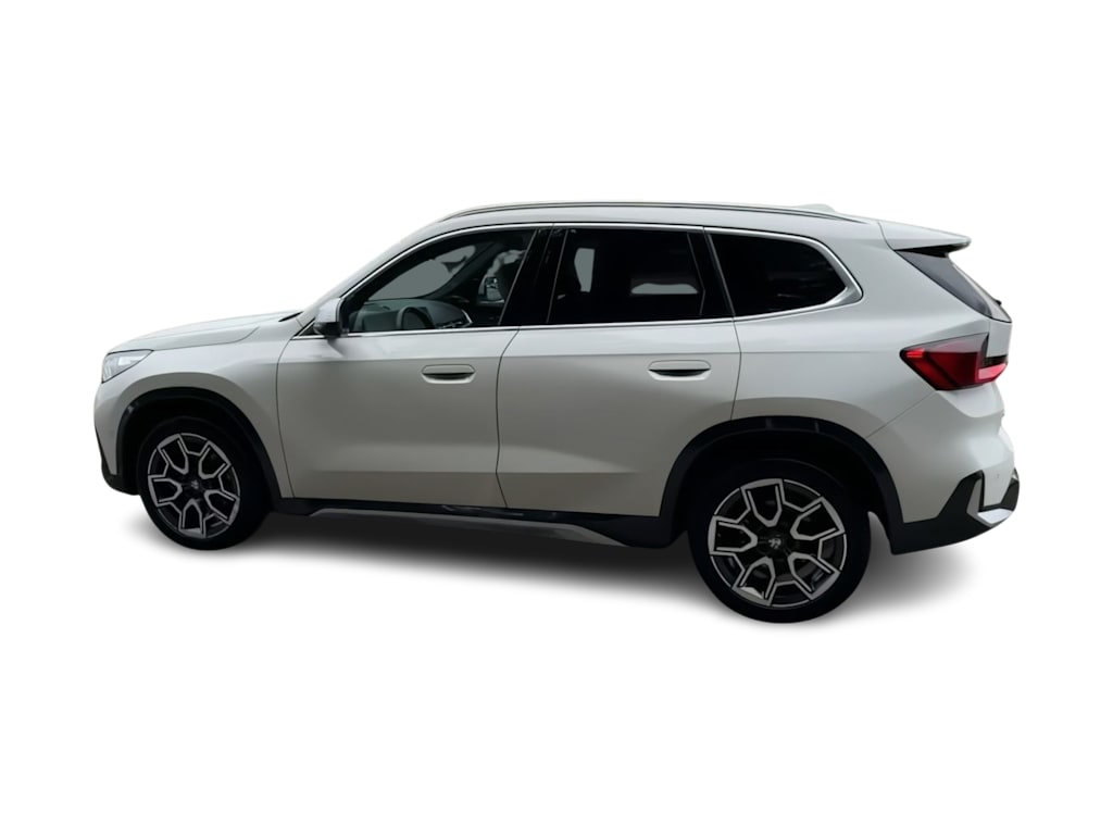 Thumbnail: 2023 BMW X1 - 21