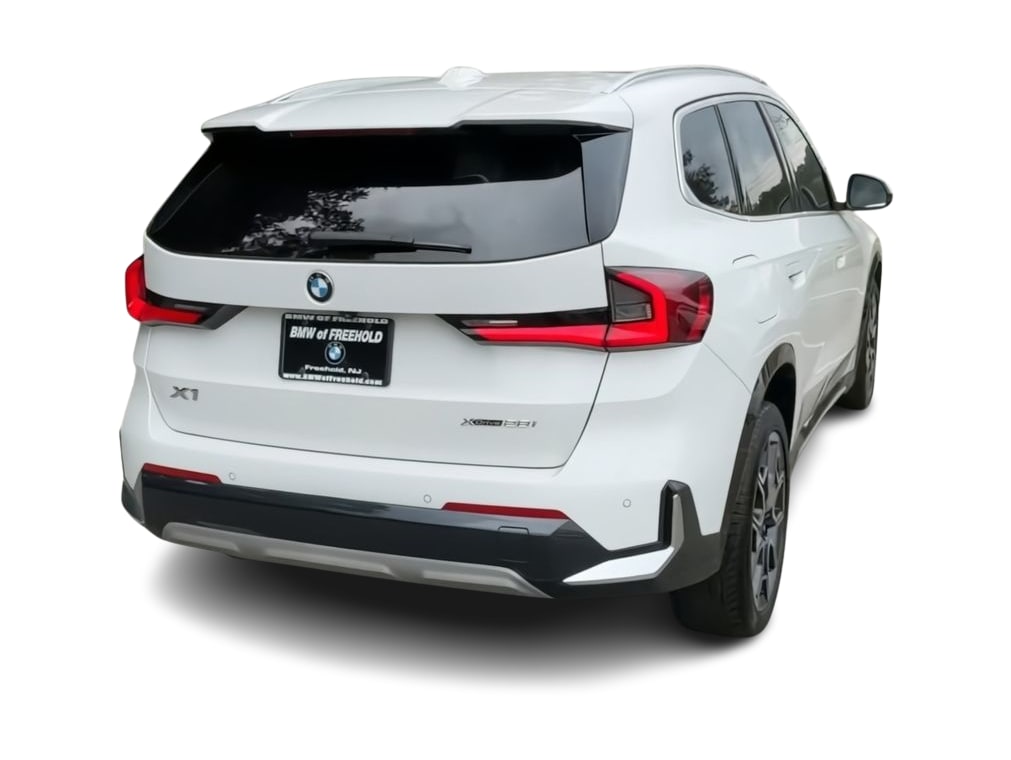 Thumbnail: 2023 BMW X1 - 22