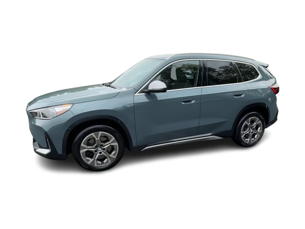 Thumbnail: 2023 BMW X1 - 3
