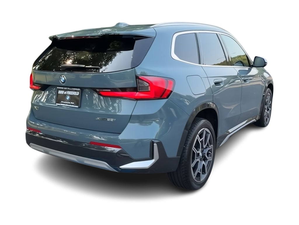 Thumbnail: 2023 BMW X1 - 23