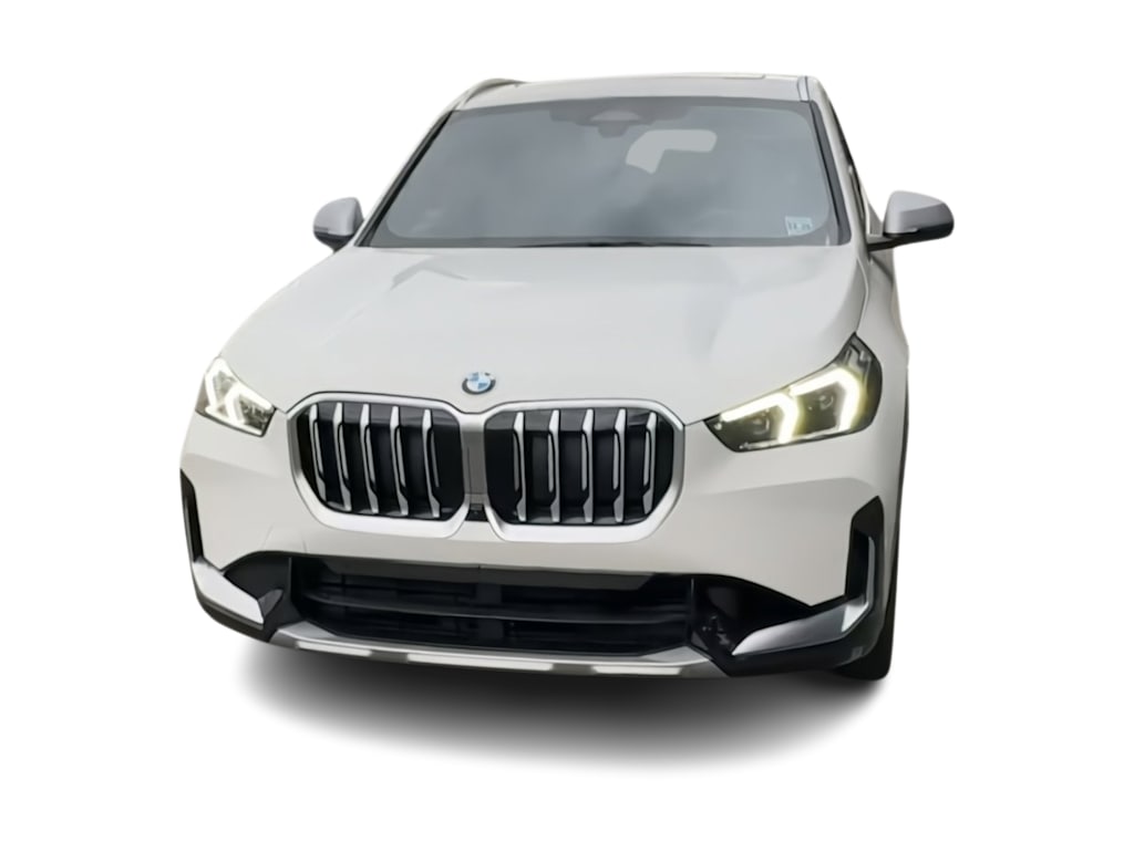 Thumbnail: 2023 BMW X1 - 21