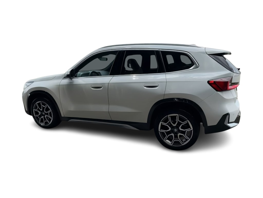 Thumbnail: 2026 BMW X1 - 3
