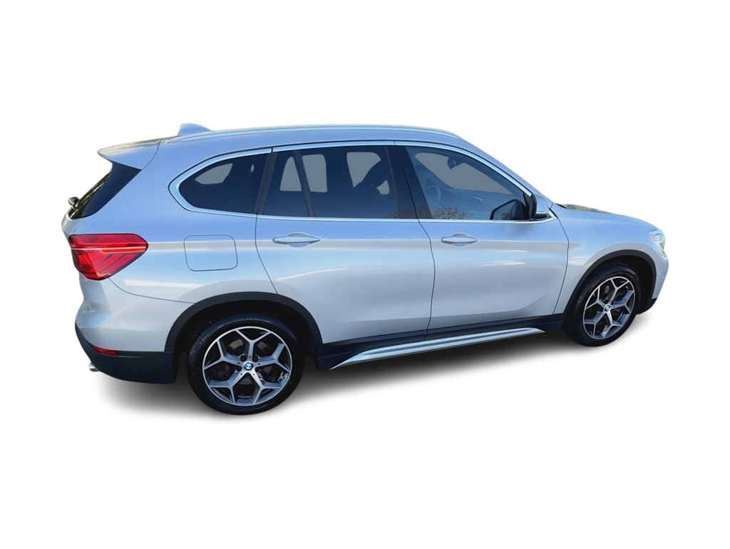 Thumbnail: 2018 BMW X1 - 24