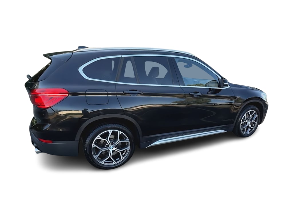 Thumbnail: 2021 BMW X1 - 23