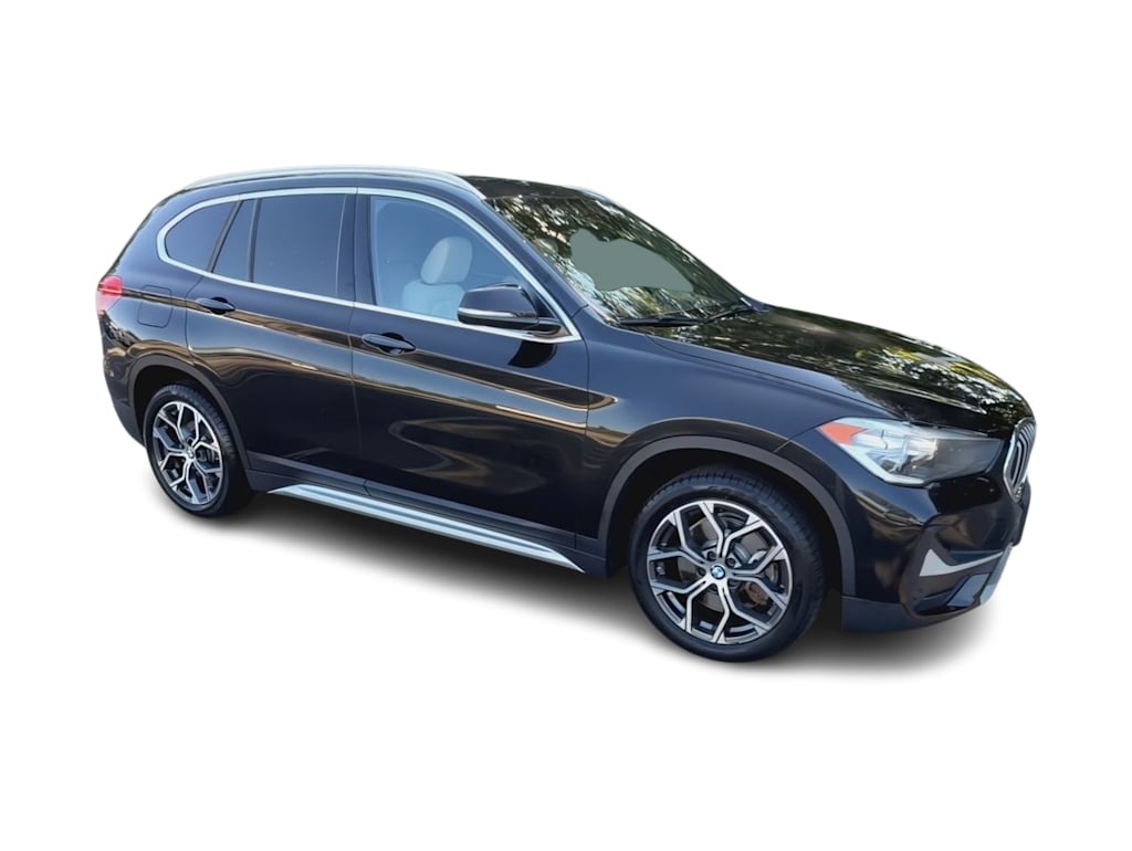 Thumbnail: 2021 BMW X1 - 24