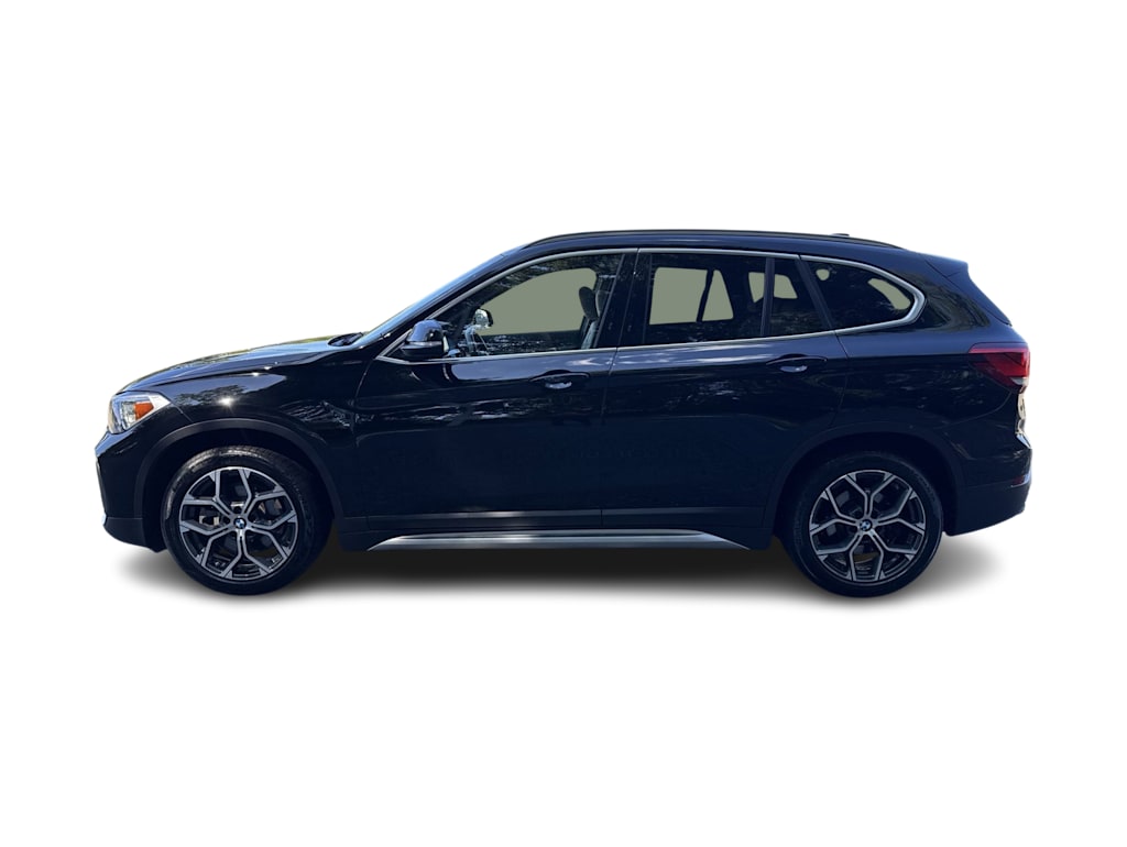Thumbnail: 2022 BMW X1 - 25