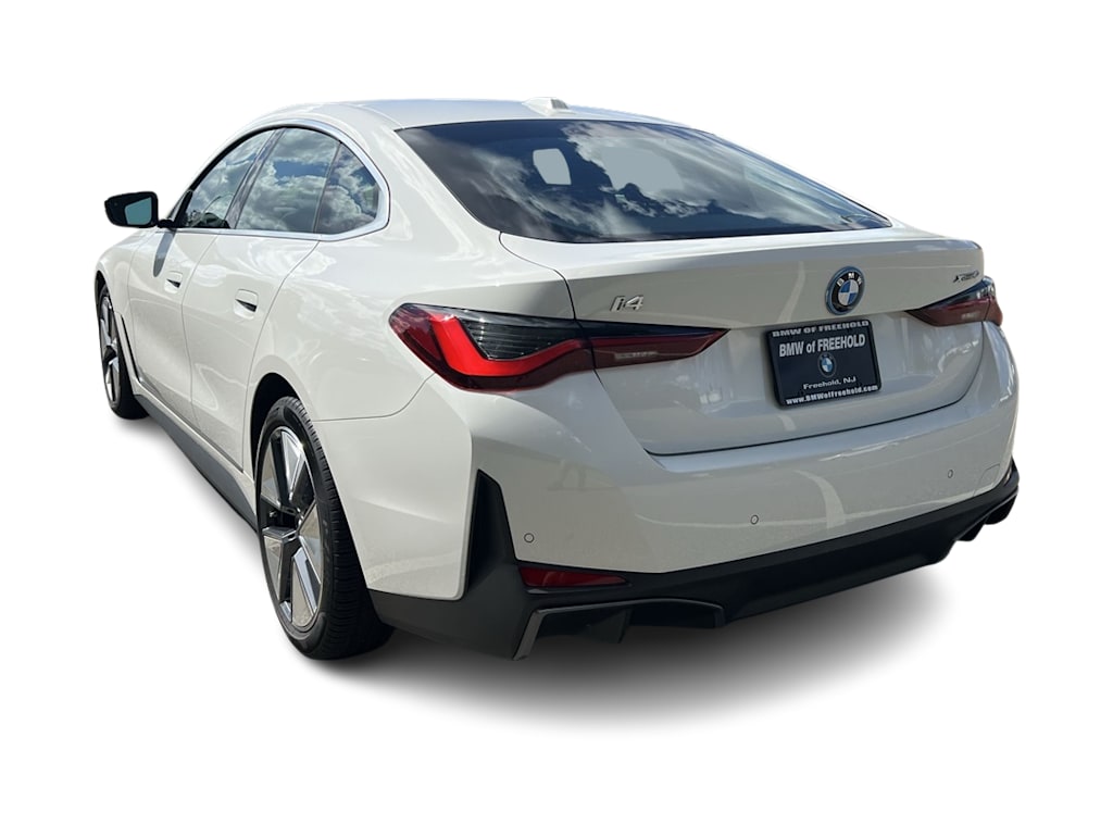 Thumbnail: 2025 BMW i4 - 25