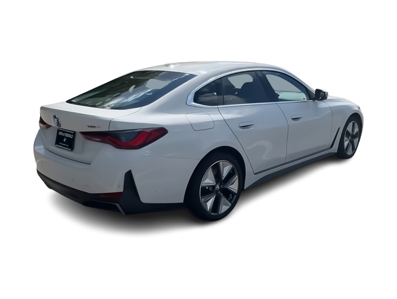 Thumbnail: 2025 BMW i4 - 23
