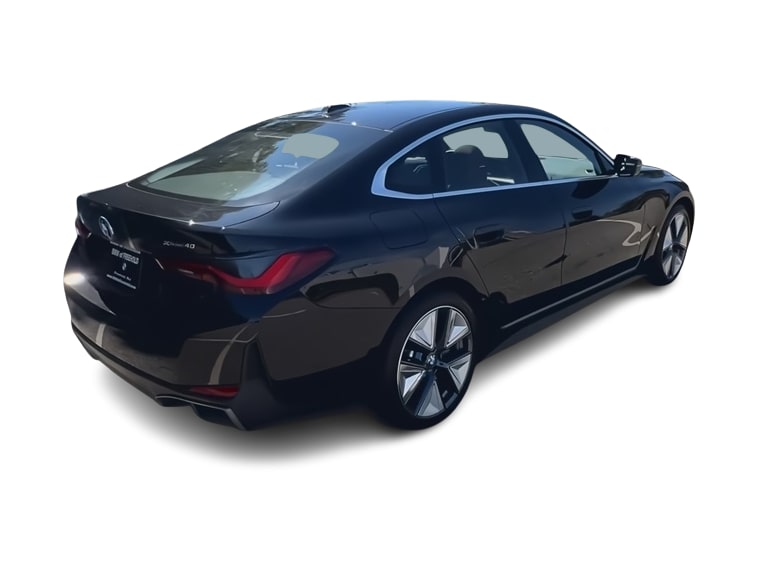 Thumbnail: 2025 BMW i4 - 21