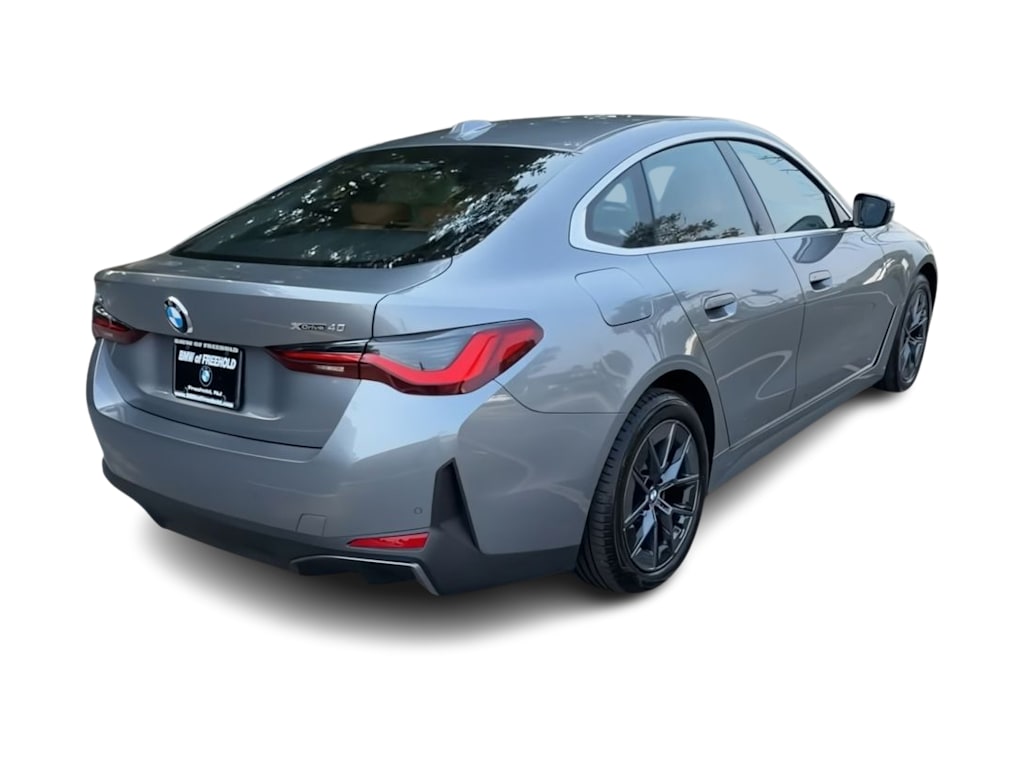 Thumbnail: 2026 BMW i4 - 23