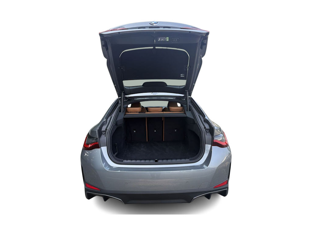Thumbnail: 2026 BMW i4 - 17