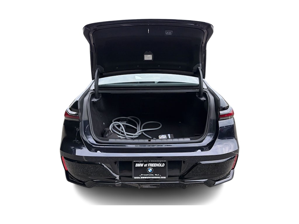 Thumbnail: 2026 BMW i7 - 28