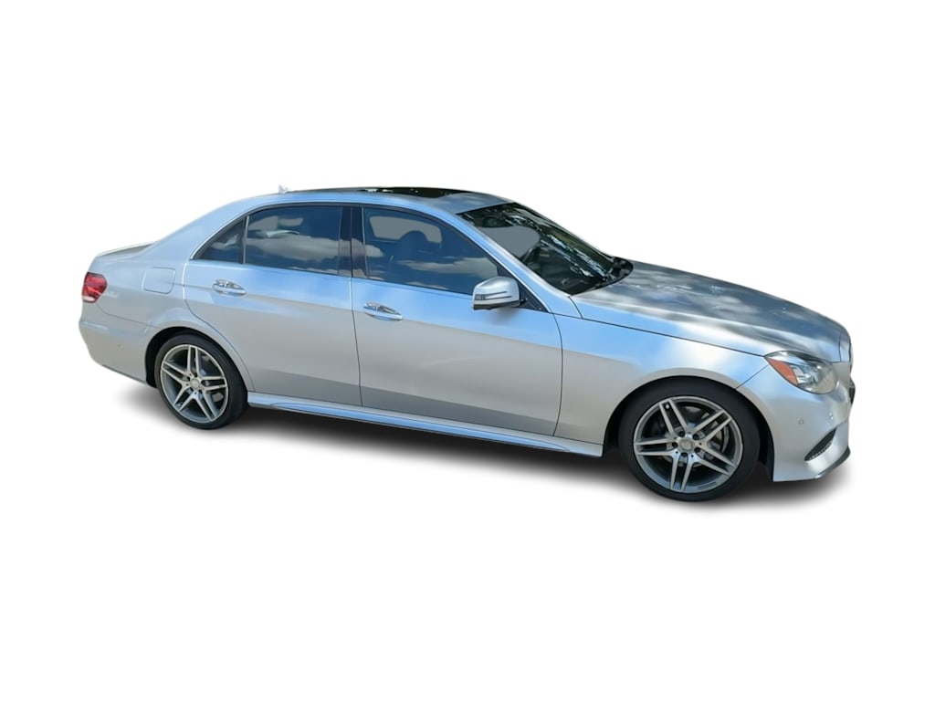 Thumbnail: 2016 Mercedes-Benz E-Class - 21