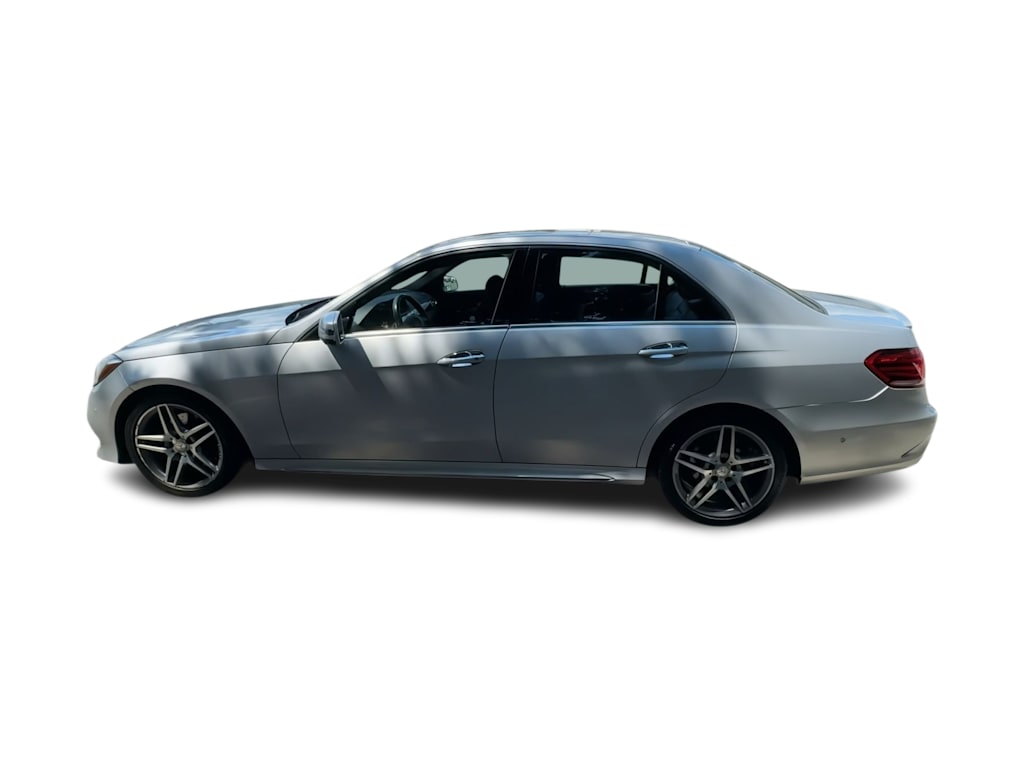 Thumbnail: 2016 Mercedes-Benz E-Class - 3