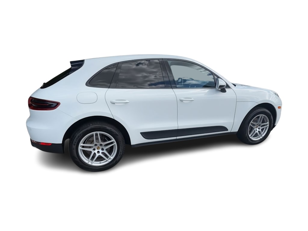 Thumbnail: 2017 Porsche Macan - 22