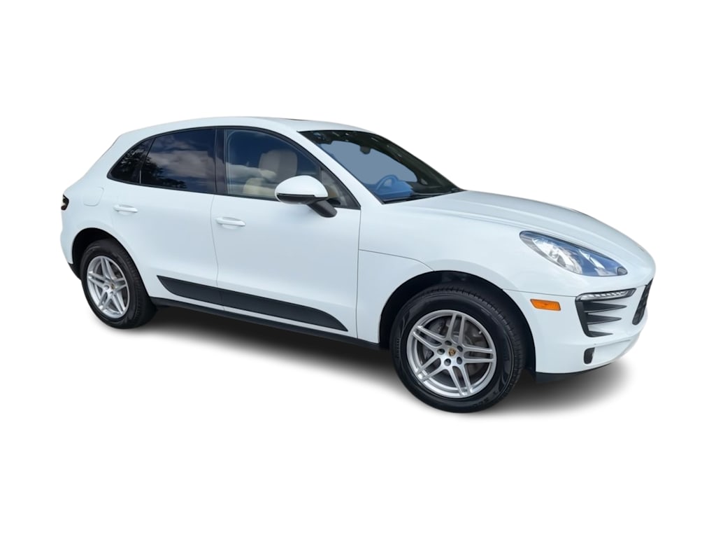 Thumbnail: 2017 Porsche Macan - 23
