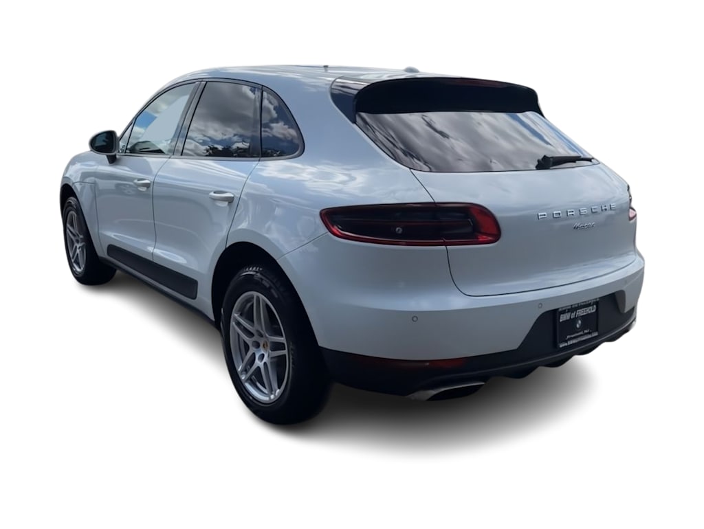 Thumbnail: 2017 Porsche Macan - 4