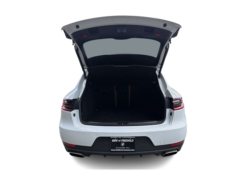 Thumbnail: 2017 Porsche Macan - 17