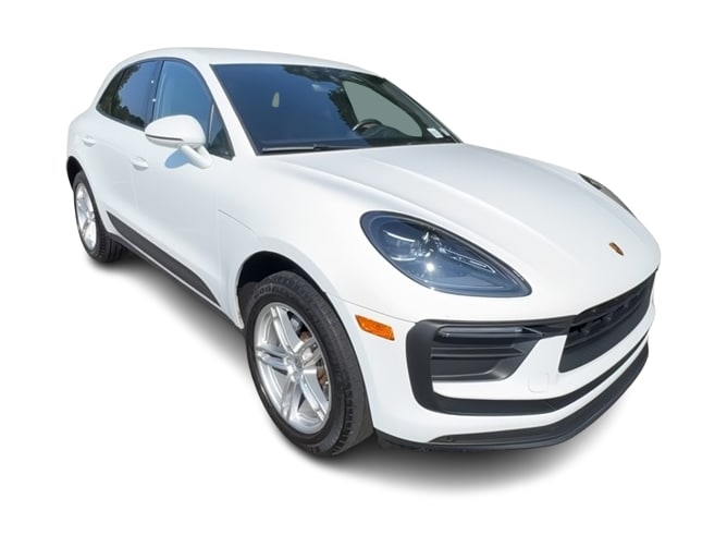 Thumbnail: 2022 Porsche Macan - 18
