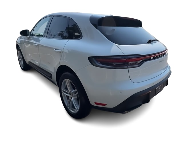 Thumbnail: 2022 Porsche Macan - 4
