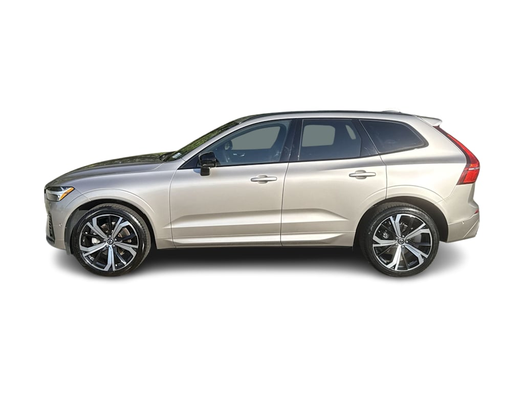 Thumbnail: 2024 Volvo XC60 - 3