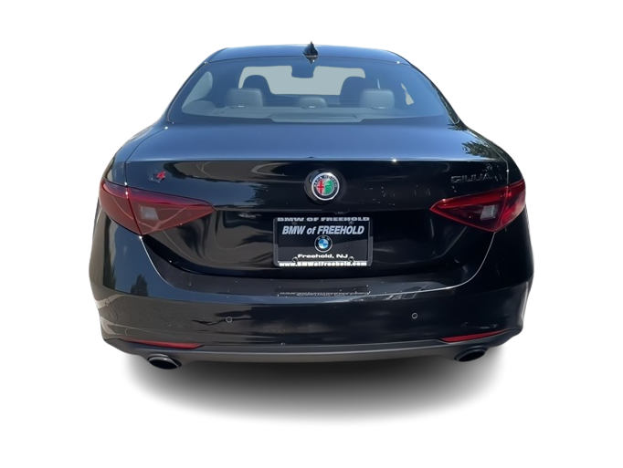 Thumbnail: 2020 Alfa Romeo Giulia - 19