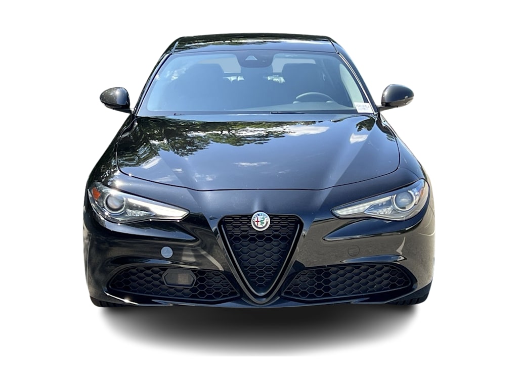 Thumbnail: 2020 Alfa Romeo Giulia - 24