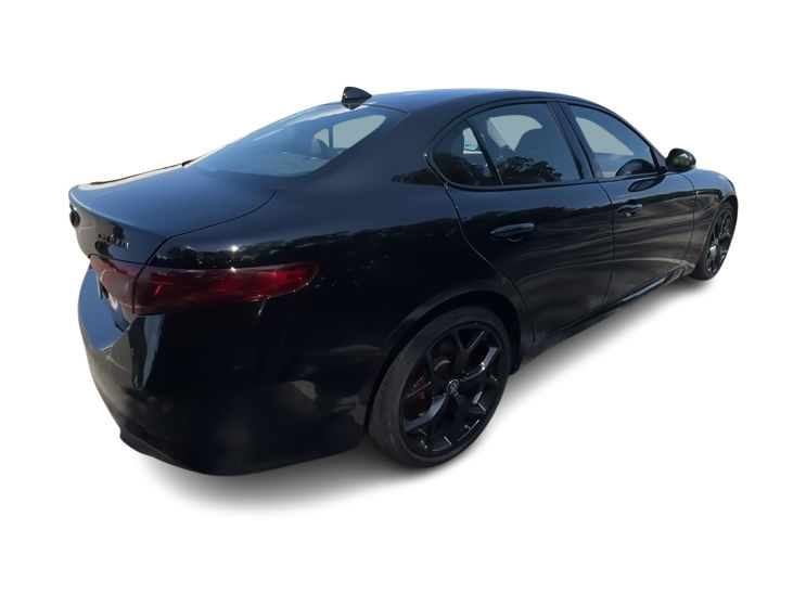 Thumbnail: 2020 Alfa Romeo Giulia - 20